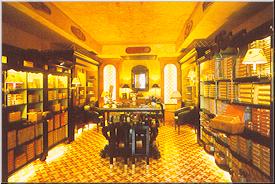 Smoking Cigars in Bangkok, Thailand 16d Smoking Cigars in Bangkok, Thailand